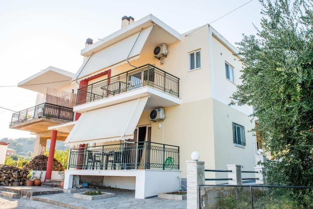 Όμορφο Παραθασυγκρότημα Ενοικιαζόμενων Καταλυμάτων Ως Ολόκληρος Χώρος - Chrani, Ελλάδαλάσσιο Διαμέρισμα エクステリア 写真